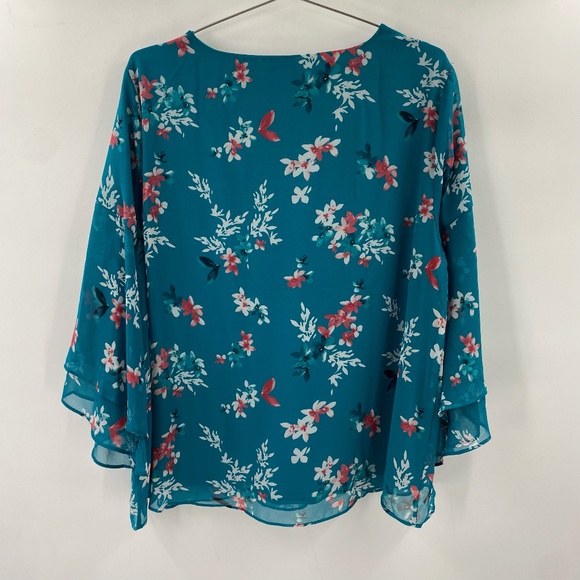 Lane Bryant V Neck Floral Blouse Blue Size 14 - Picture 4 of 4